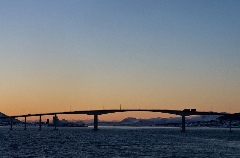K5IM1245 copy.jpg - This bridge is over 1 Km long and joins Langøya and  Hadseløya
